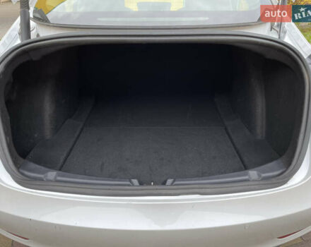 Белый Тесла Модель 3, объемом двигателя 0 л и пробегом 34 тыс. км за 18000 $, фото 68 на Automoto.ua