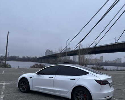 Белый Тесла Модель 3, объемом двигателя 0 л и пробегом 60 тыс. км за 18000 $, фото 5 на Automoto.ua