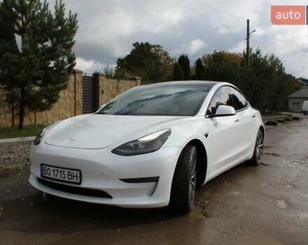Белый Тесла Модель 3, объемом двигателя 0 л и пробегом 59 тыс. км за 22499 $, фото 13 на Automoto.ua