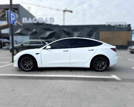 Тесла Модель 3 2021 у Луцьку на Automoto.ua Білий Тесла Модель 3, об'ємом двигуна 0 л та пробігом 170 тис. км за 18500 $, фото 3 на Automoto.ua