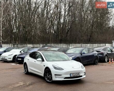Белый Тесла Модель 3, объемом двигателя 0 л и пробегом 85 тыс. км за 19000 $, фото 1 на Automoto.ua