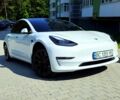 Білий Тесла Модель 3, об'ємом двигуна 0 л та пробігом 52 тис. км за 22500 $, фото 2 на Automoto.ua