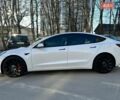 Білий Тесла Модель 3, об'ємом двигуна 0 л та пробігом 76 тис. км за 22000 $, фото 2 на Automoto.ua