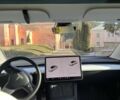 Белый Тесла Модель 3, объемом двигателя 0 л и пробегом 63 тыс. км за 21500 $, фото 2 на Automoto.ua