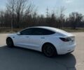 Білий Тесла Модель 3, об'ємом двигуна 0 л та пробігом 63 тис. км за 22000 $, фото 3 на Automoto.ua