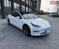 Белый Тесла Модель 3, объемом двигателя 0 л и пробегом 37 тыс. км за 19999 $, фото 70 на Automoto.ua