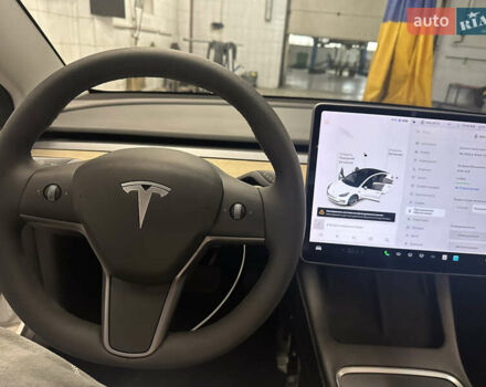 Білий Тесла Модель 3, об'ємом двигуна 0 л та пробігом 143 тис. км за 17500 $, фото 12 на Automoto.ua