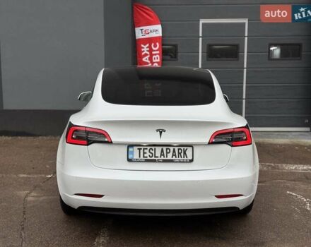 Белый Тесла Модель 3, объемом двигателя 0 л и пробегом 85 тыс. км за 19000 $, фото 8 на Automoto.ua