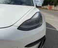 Білий Тесла Модель 3, об'ємом двигуна 0 л та пробігом 56 тис. км за 22500 $, фото 5 на Automoto.ua