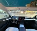 Білий Тесла Модель 3, об'ємом двигуна 0 л та пробігом 70 тис. км за 24000 $, фото 16 на Automoto.ua