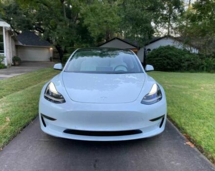 Білий Тесла Модель 3, об'ємом двигуна 0 л та пробігом 24 тис. км за 11900 $, фото 1 на Automoto.ua