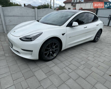 Белый Тесла Модель 3, объемом двигателя 0 л и пробегом 73 тыс. км за 19100 $, фото 15 на Automoto.ua