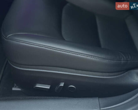 Білий Тесла Модель 3, об'ємом двигуна 0 л та пробігом 93 тис. км за 23000 $, фото 11 на Automoto.ua