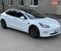 Білий Тесла Модель 3, об'ємом двигуна 0 л та пробігом 117 тис. км за 18900 $, фото 11 на Automoto.ua