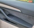 Білий Тесла Модель 3, об'ємом двигуна 0 л та пробігом 37 тис. км за 25000 $, фото 38 на Automoto.ua