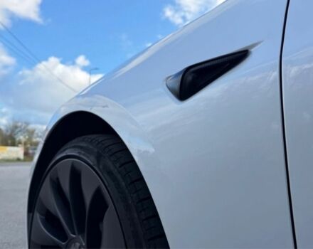 Білий Тесла Модель 3, об'ємом двигуна 0 л та пробігом 68 тис. км за 12300 $, фото 3 на Automoto.ua