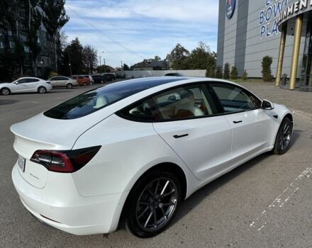 Білий Тесла Модель 3, об'ємом двигуна 0 л та пробігом 81 тис. км за 20400 $, фото 2 на Automoto.ua