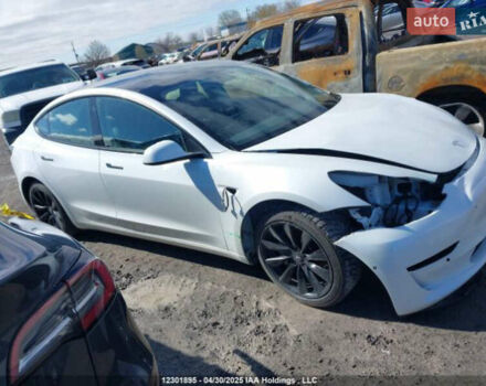 Білий Тесла Модель 3, об'ємом двигуна 0 л та пробігом 59 тис. км за 12800 $, фото 11 на Automoto.ua