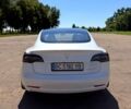 Білий Тесла Модель 3, об'ємом двигуна 0.32 л та пробігом 99 тис. км за 21500 $, фото 2 на Automoto.ua
