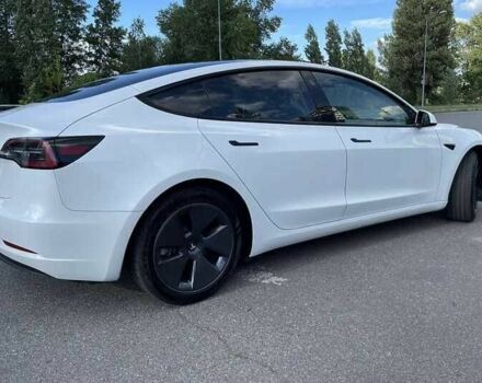 Белый Тесла Модель 3, объемом двигателя 0 л и пробегом 66 тыс. км за 13700 $, фото 3 на Automoto.ua
