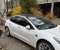 Белый Тесла Модель 3, объемом двигателя 0 л и пробегом 80 тыс. км за 22000 $, фото 3 на Automoto.ua