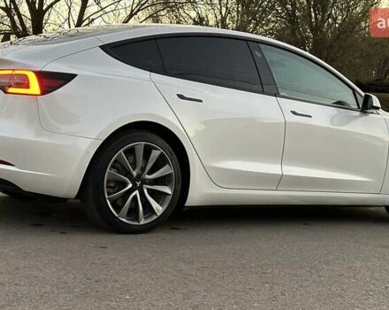 Білий Тесла Модель 3, об'ємом двигуна 0 л та пробігом 35 тис. км за 21999 $, фото 16 на Automoto.ua