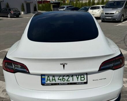 Білий Тесла Модель 3, об'ємом двигуна 0 л та пробігом 82 тис. км за 20900 $, фото 8 на Automoto.ua