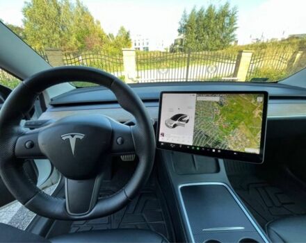 Білий Тесла Модель 3, об'ємом двигуна 0 л та пробігом 68 тис. км за 11700 $, фото 13 на Automoto.ua