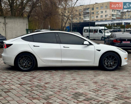 Білий Тесла Модель 3, об'ємом двигуна 0 л та пробігом 84 тис. км за 18300 $, фото 9 на Automoto.ua