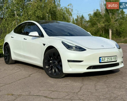 Белый Тесла Модель 3, объемом двигателя 0 л и пробегом 67 тыс. км за 22000 $, фото 12 на Automoto.ua