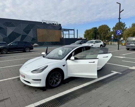 Тесла Модель 3 2021 в Луцке на Automoto.ua Белый Тесла Модель 3, объемом двигателя 0 л и пробегом 170 тыс. км за 18500 $, фото 11 на Automoto.ua