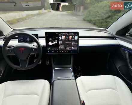 Тесла Модель 3 2021 у Малине на Automoto.ua Білий Тесла Модель 3, об'ємом двигуна 0 л та пробігом 75 тис. км за 24000 $, фото 20 на Automoto.ua