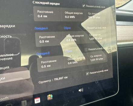 Белый Тесла Модель 3, объемом двигателя 0 л и пробегом 118 тыс. км за 19900 $, фото 2 на Automoto.ua