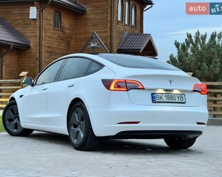 Білий Тесла Модель 3, об'ємом двигуна 0 л та пробігом 113 тис. км за 16200 $, фото 9 на Automoto.ua