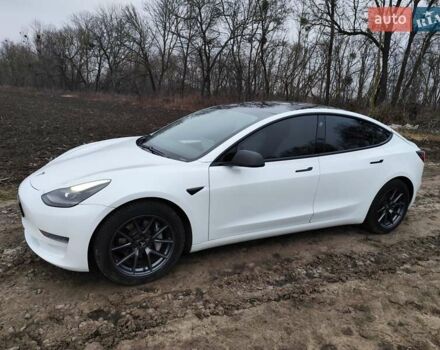 Белый Тесла Модель 3, объемом двигателя 0 л и пробегом 63 тыс. км за 19200 $, фото 16 на Automoto.ua