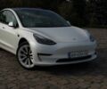 Білий Тесла Модель 3, об'ємом двигуна 0 л та пробігом 61 тис. км за 21000 $, фото 1 на Automoto.ua