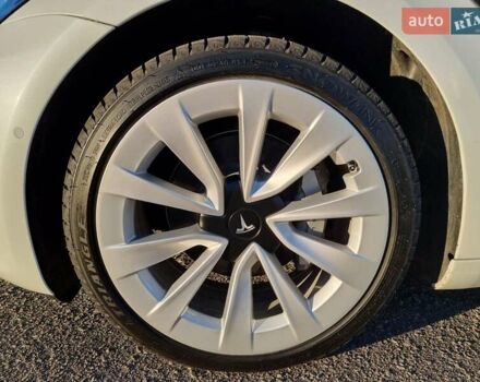 Тесла Модель 3 2021 в Кропивницком (Кировограде) на Automoto.ua Белый Тесла Модель 3, объемом двигателя 0 л и пробегом 20 тыс. км за 29500 $, фото 40 на Automoto.ua