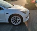 Белый Тесла Модель 3, объемом двигателя 0 л и пробегом 74 тыс. км за 18300 $, фото 19 на Automoto.ua