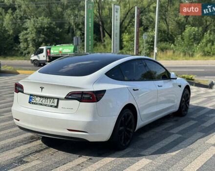 Білий Тесла Модель 3, об'ємом двигуна 0 л та пробігом 42 тис. км за 18900 $, фото 3 на Automoto.ua