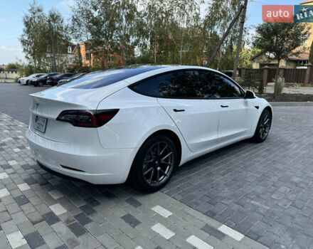 Белый Тесла Модель 3, объемом двигателя 0 л и пробегом 34 тыс. км за 21500 $, фото 56 на Automoto.ua