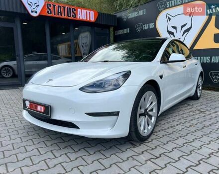 Білий Тесла Модель 3, об'ємом двигуна 0 л та пробігом 73 тис. км за 19900 $, фото 2 на Automoto.ua