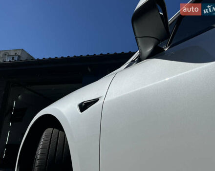 Белый Тесла Модель 3, объемом двигателя 0 л и пробегом 39 тыс. км за 21100 $, фото 6 на Automoto.ua