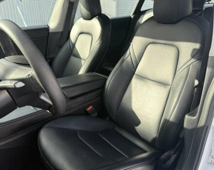 Білий Тесла Модель 3, об'ємом двигуна 0 л та пробігом 114 тис. км за 19500 $, фото 35 на Automoto.ua