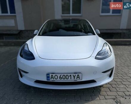 Белый Тесла Модель 3, объемом двигателя 0 л и пробегом 152 тыс. км за 20700 $, фото 1 на Automoto.ua