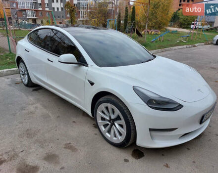 Белый Тесла Модель 3, объемом двигателя 0 л и пробегом 70 тыс. км за 21999 $, фото 9 на Automoto.ua