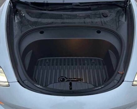 Білий Тесла Модель 3, об'ємом двигуна 0 л та пробігом 60 тис. км за 368 $, фото 9 на Automoto.ua