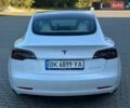 Белый Тесла Модель 3, объемом двигателя 0 л и пробегом 97 тыс. км за 17799 $, фото 8 на Automoto.ua