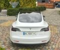 Білий Тесла Модель 3, об'ємом двигуна 0 л та пробігом 95 тис. км за 19000 $, фото 5 на Automoto.ua