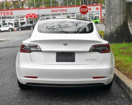 Белый Тесла Модель 3, объемом двигателя 0 л и пробегом 47 тыс. км за 7600 $, фото 2 на Automoto.ua