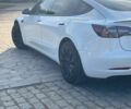 Білий Тесла Модель 3, об'ємом двигуна 0 л та пробігом 108 тис. км за 17500 $, фото 5 на Automoto.ua